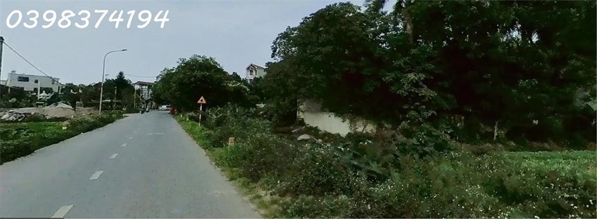 Đất phân lô thổ cư 2 mặt tiền, đường 23B, quay ra đầm Vân trì,  đường to