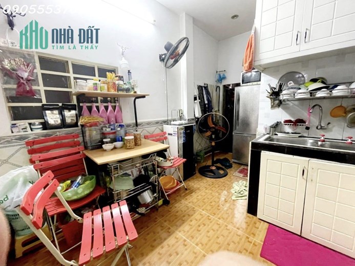 GIẢM SỐC, Chỉ 1,xx tỷ Nhà kiên cố 2 tầng TRẦN CAO VÂN, Thanh Khê, Đà Nẵng. Chỉ cách kiệt ô tô ~15m