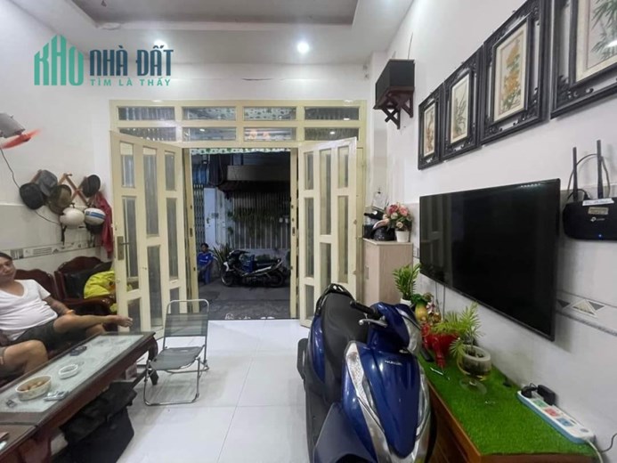 Bán nhà - Lê Đình Cẩn - Bình Tân - CHỈ 2,9 TỶ - 40M2 - HXH - KO LỘ GIỚI, KO QUY HOẠCH - SỔ HỒNG RÊNG