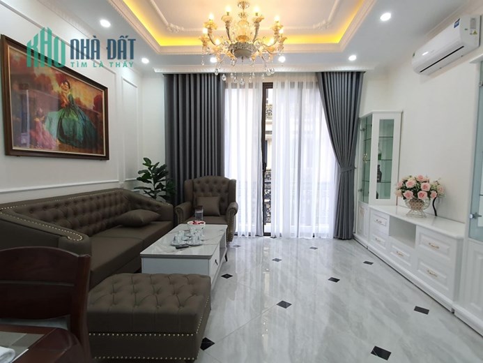 Bán nhà Phạm Văn Đồng –Phân lô- OTÔ – 2 thoáng trước sau 60m 5 tầng 7.4tỷ