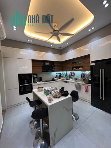 Bán nhà Nguyễn Trãi 50 m2, 6 tầng , ô chờ TM, Gara ÔTÔ, KD, 8.2 tỷ