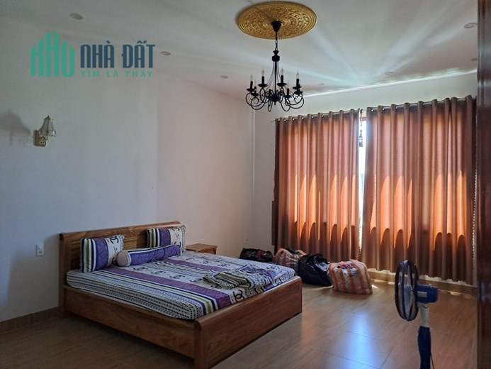 Sở hữu nhà đẹp 3 tầng mặt tiền Hòa Xuân khu đảo 2 yên tĩnh sầm uất