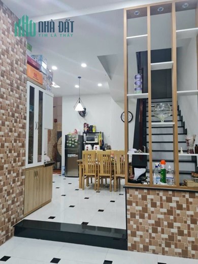Bán gấp nhà đẹp 1/ sát MT ngay Tân Hương quận Tân Phú 5.5 x 14 -4T -6 tỷ TL