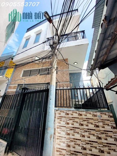 Nhà đẹp kiệt HÙNG VƯƠNG, Đà Nẵng, GIẢM SÂU - Chỉ 2,5 tỷ - Nhà 2 tầng 3 mê lệch, cực mát.