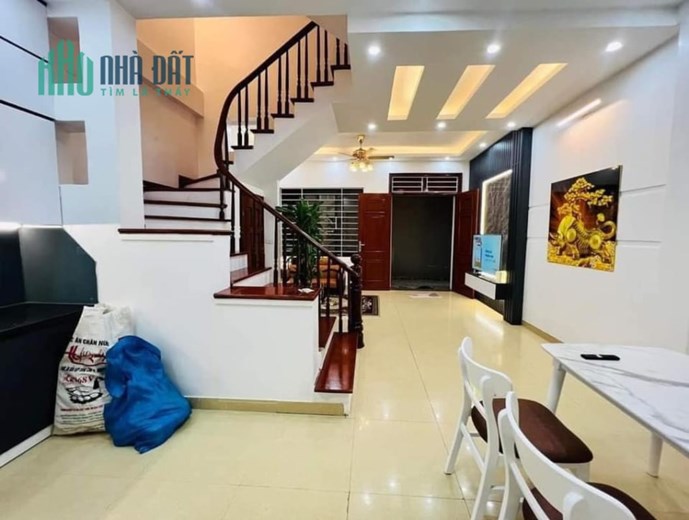 VIPP, VŨ TRỌNG PHỤNG, SÁT MẶT PHỐ, 5.X TỶ
