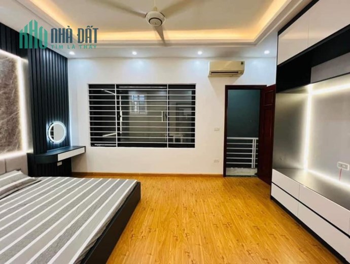 VIPP, VŨ TRỌNG PHỤNG, SÁT MẶT PHỐ, 5.X TỶ