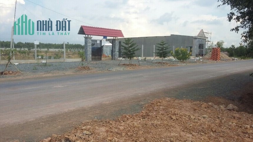 Tôi là chính chủ rao bán mảnh đất ngang 20m, Đức Hòa, Long An.