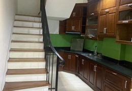Cần Khách Thuê Nguyên Căn Hoàng Hoa Thám, Quận Ba Đình, 3 Ngủ Rộng