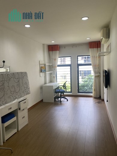 Cần Khách Thuê Nguyên Căn Hoàng Hoa Thám, Quận Ba Đình, 3 Ngủ Rộng