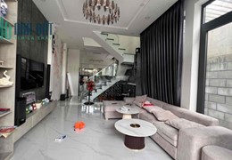 Bán nhà nguyên căn chính chủ, full nội thất cao cấp
