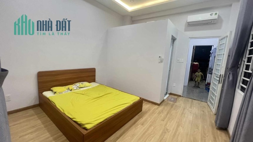 Bán nhà phố mới ở ngay phường Linh Trung Thủ Đức 170 m sàn – 4 Pn - 5 tỷ hơn