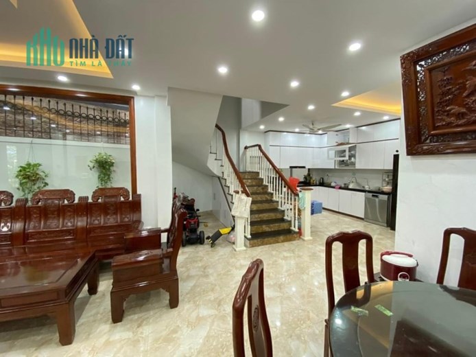 Cần bán BTLK , KĐT Mễ Trì Thượng , NTL , DT85m x4 tầng , MT 4m , giá 15 tỷ. LH 0989129838