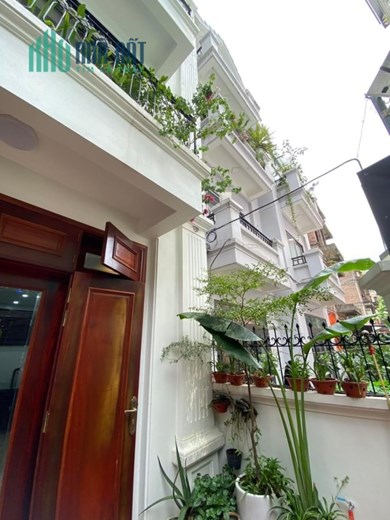 Cần bán BTLK , KĐT Mễ Trì Thượng , NTL , DT85m x4 tầng , MT 4m , giá 15 tỷ. LH 0989129838