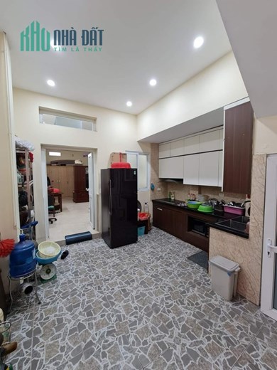 Chính chủ bán gấp nhà mặt phố Giảng Võ, trung tâm, kinh doanh đỉnh, giá chỉ 12.5 tỷ