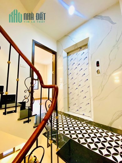 BÁN NHÀ PHỐ TRẦN KHÁT CHÂN LÒ ĐÚC 43M - 5 TẦNG THANG MÁY CĂN GÓC NHÀ MỚI NHỈNH 6 TỶ