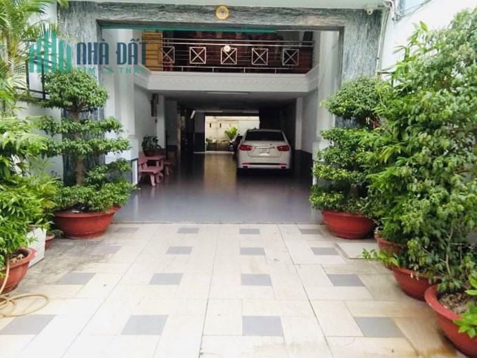 CẦN BÁN KHÁCH SẠN 6 tầng thang máy đang kinh doanh trung tâm Gò Vấp , giá ngộp 