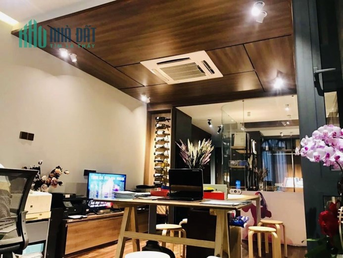 BÁN NHÀ 5 TẦNG HXT CHO THUÊ LÀM VP ĐƯỜNG LÝ VĂN PHỨC , P.TÂN ĐỊNH , Q1 ,GIÁ THẤP HƠN THỊ TRƯỜNG 