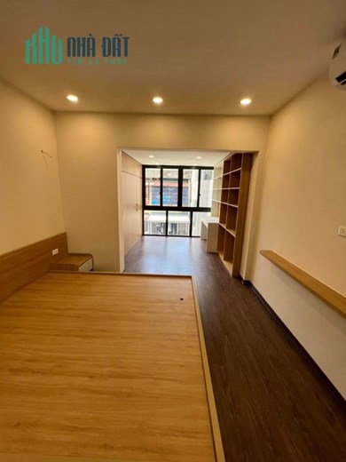 Chỉ 2.85 tỷ sở hữu ngay Penhouse Lâm Nghiệp 120m2- Căn góc 4PN full nội thất - Slot ô tô