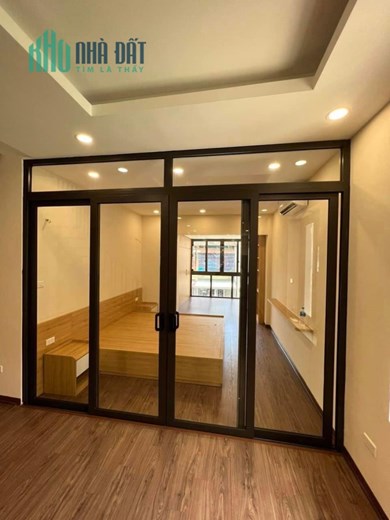Chỉ 2.85 tỷ sở hữu ngay Penhouse Lâm Nghiệp 120m2- Căn góc 4PN full nội thất - Slot ô tô
