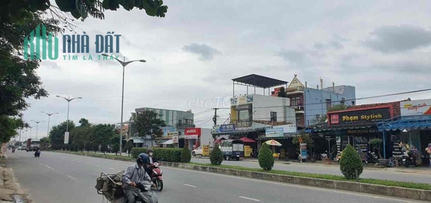 Chính Chủ Bán Siêu Phẩm 315m2 Thổ Cư Sổ Hồng Riêng Mt Trung Tâm Điện Bàn