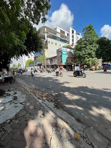 Cần cho thuê 02 nhà liền nhau (MT: 8m - 6 tầng - 200m2/sàn) mặt phố Cát Linh