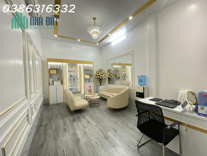 Chuyển vào SG nên mình cần chuyển nhượng spa -Địa chỉ : 217 Đ. Tô Hiệu, Hà Cầu, Hà Đông, Hà Nội