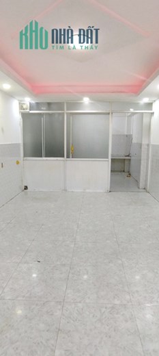 Cho thuê NNC MT Âu Dương Lân P3Q8. Giá 15 triệu