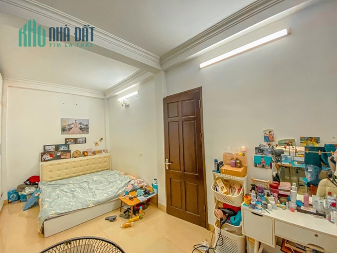 RẺ !! cho thuê nhà Quan Nhân, Thanh Xuân 35m 4Tầng ngõ ô tô KD 3PN ở ngay gia đình
