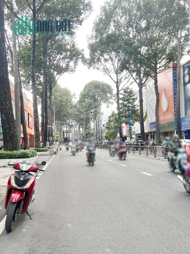 Nhà 3 tầng MT đường 3/2 P10 Q10 - Giá : 40 Tỷ (TL)