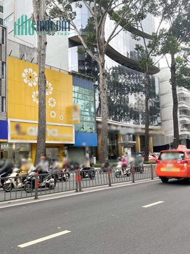 Nhà 3 tầng MT đường 3/2 P10 Q10 - Giá : 40 Tỷ (TL)