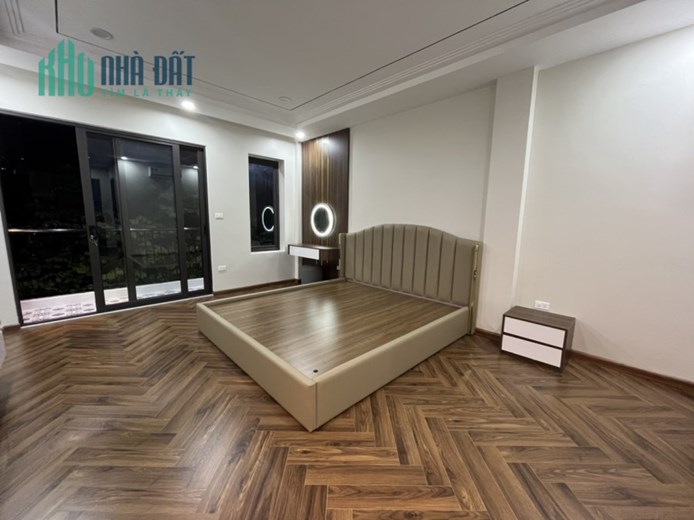 NGUYỄN VĂN CỪ - NHÀ ĐẸP 7 TẦNG, THANG MÁY, ĐƯỜNG RỘNG THÊNH THANG 3 OTO TRÁNH, THÔNG HOÀNG MINH