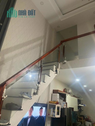 Bán nhà đường số 10 P. Tân Quy.Quận 7,Hẻm ÔTÔ đỗ cổng