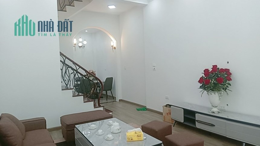 PHAN VĂN TRƯỜNG - CẦU GIẤY - 40M2 X 5 TẦNG - MẶT NGÕ Ô TÔ TRÁNH - VỈA HÈ - KINH DOANH SẦM UẤT
