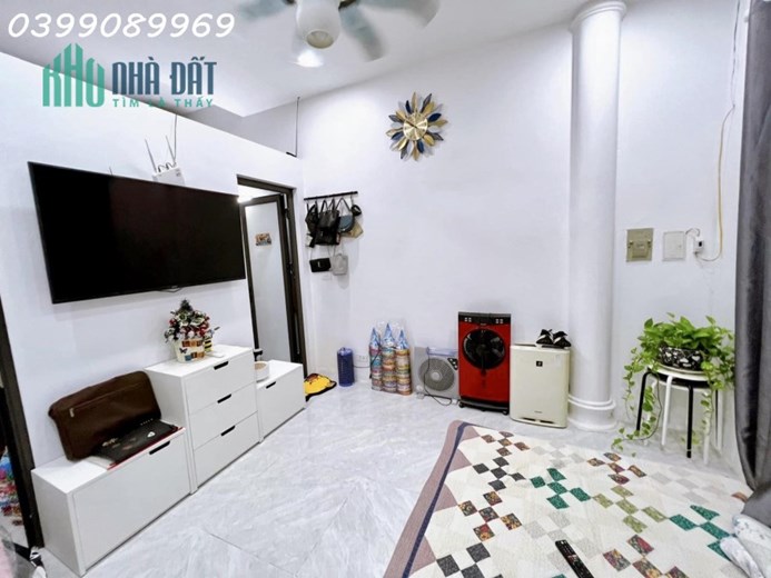 BÁN GẤP NHÀ QUẬN ĐỐNG ĐA - NHÀ ĐẸP - LÕI TRUNG TÂM - Ở LUÔN - NHỎ TIỀN - GẦN HỒ - TIỆN ÍCH NGẬP