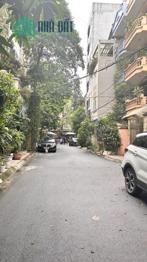 Bán gấp Phân Lô Khuất Duy Tiến, Thanh Xuân, sát Quận Ủy, KD tốt: 52m2, 5T, MT 5m, 11 tỷ