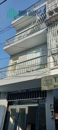 Nhà đẹp, giá rẻ, nhà bè, nhỉnh 1 tỷ, xe hơi đậu trước nhà