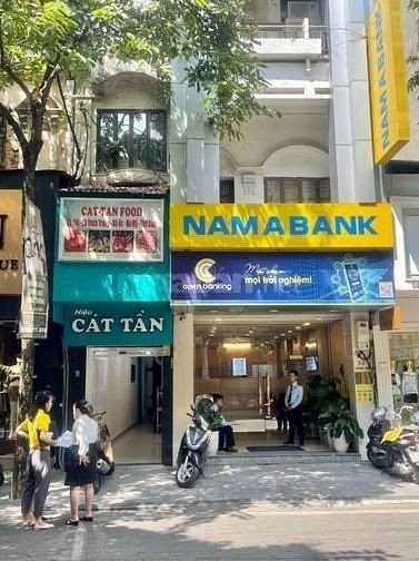 CHO THUÊ 2 CĂN NHÀ MẶT PHỐ SỐ 52 HÀNG GÀ, HOÀN KIẾM, HÀ NỘI