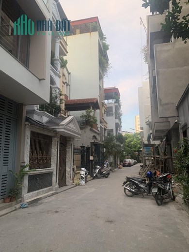 nhà đẹp Nguyễn Văn Cừ- Gia Thuỵ 82m x 4T, mặt tiền 5.5m, phân lô, ôtô tránh