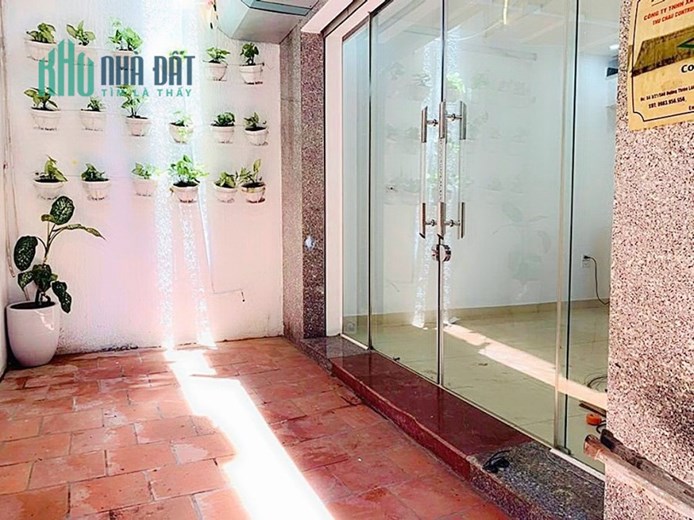 Bán nhà phố Vĩnh Cát - Thiên Lôi 42m 4 tầng GIÁ chỉ 2.2 tỉ  có sân cổng riêng