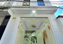 Bán nhà xây mới phố Văn Cao, diện tích 74m 4 tầng độc lập 5 ngủ GIÁ 5.3 tỉ