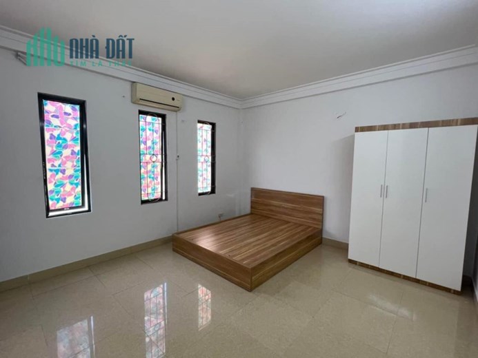 Bán nhà âu cơ tây hồ,64m2,mặt tiền 4,6m, 5 tầng,đang kinh doanh dòng tiền.14,5 tỷ