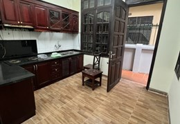 CHO THUÊ NHÀ NGÕ QUAN NHÂN 250m2 x 3T