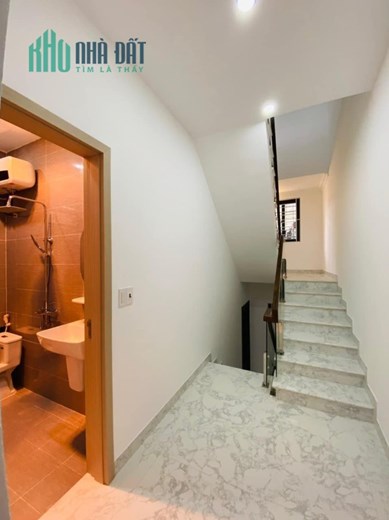 Bán nhà phố Lạch Tray, 48m 4 tầng ngõ cực nông GIÁ 3.85 tỉ ngay ĐH Hàng Hải