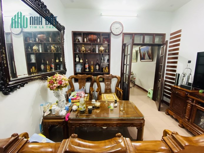 Chủ Ngộp Bank, Bán Gấp ! Chỉ hơn 9 tỷ, 70m x 4 tầng, Phân Lô quân đội Phố Vương Thừa Vũ.