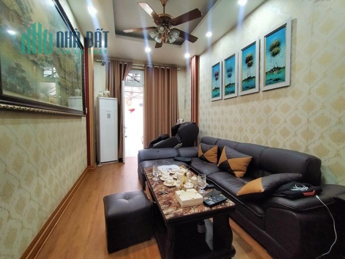 Bán nhà đẹp 4 tầng Đức Giang,Long Biên 56m2 ,full nội thất nhỉnh 4 tỷ