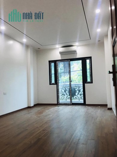 MẶT PHỐ !! cho thuê nhà MP Nguyễn Văn Huyên 35mx6T KD VP spa tóc hoa quả vỉa hè CG