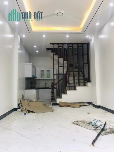 MẶT PHỐ !! cho thuê nhà MP Nguyễn Văn Huyên 35mx6T KD VP spa tóc hoa quả vỉa hè CG