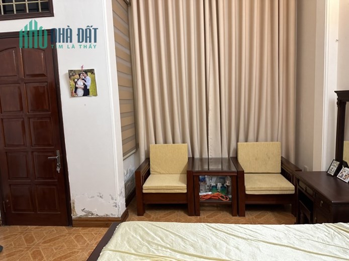 RẺ !! Cho thuê nhà Mai Dịch , Cầu Giấy 60m X 4T 5PN oto KD VP kho lớp học Ở NGAY