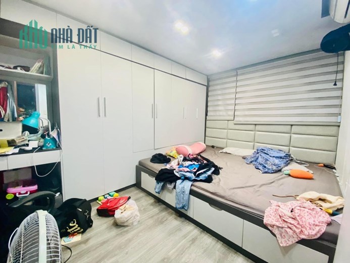 Bán Căn Hộ Tập Thể Bưu Điện Hoàng Cầu 51/100m2, tầng 3, 3 phòng ngủ đầy đủ công năng, giá cho các
