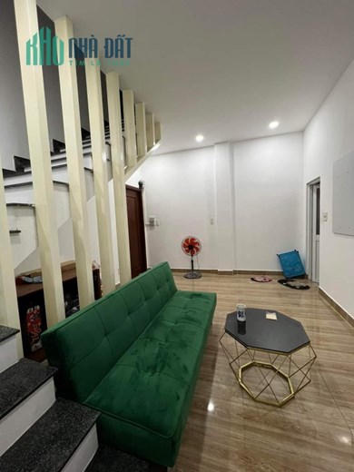 Bán gấp nhà đường  Âu Cơ - Tân Phú - XE HƠI ĐẬU CỬA - GIÁP Q.11 - 5MX9M - 3 TẦNG - HƠN 5 TỶ